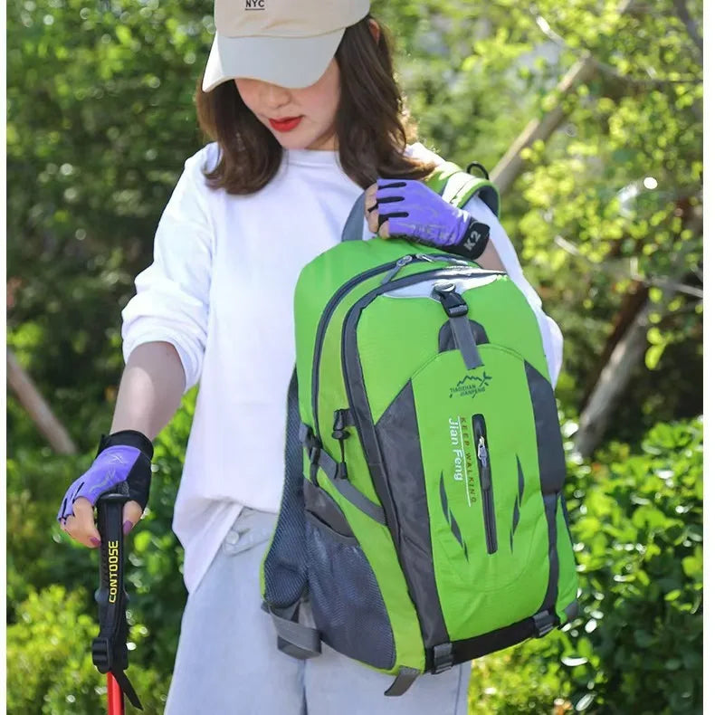 Quality Nylon Waterproof Travel Backpacks Men Climbing Travel Bags Hiking Backpack Outdoor Sport School Bag Men Backpack Women